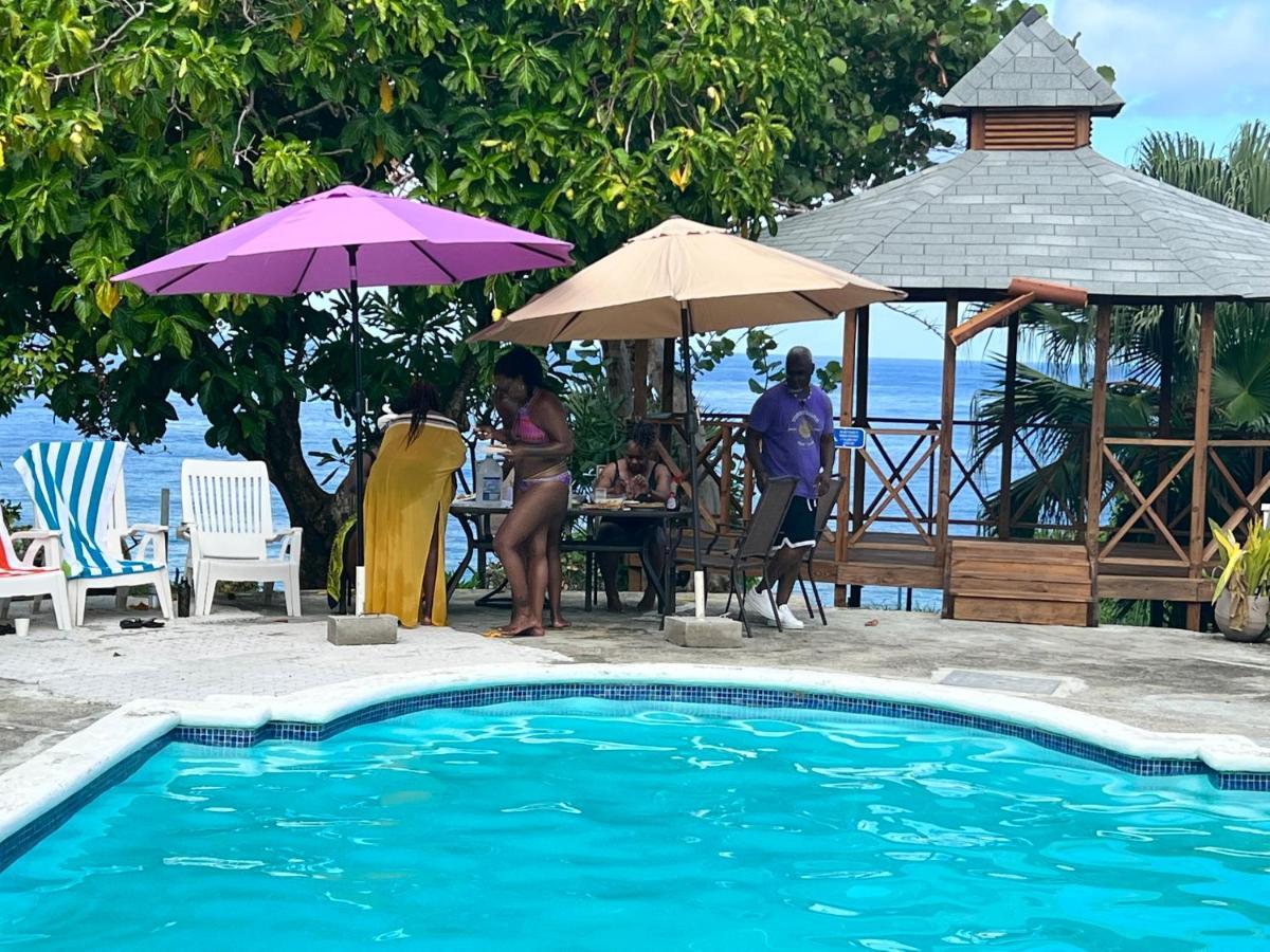 Jamaica Colors Hotel And Eco-Retreat Port Antonio Bagian luar foto